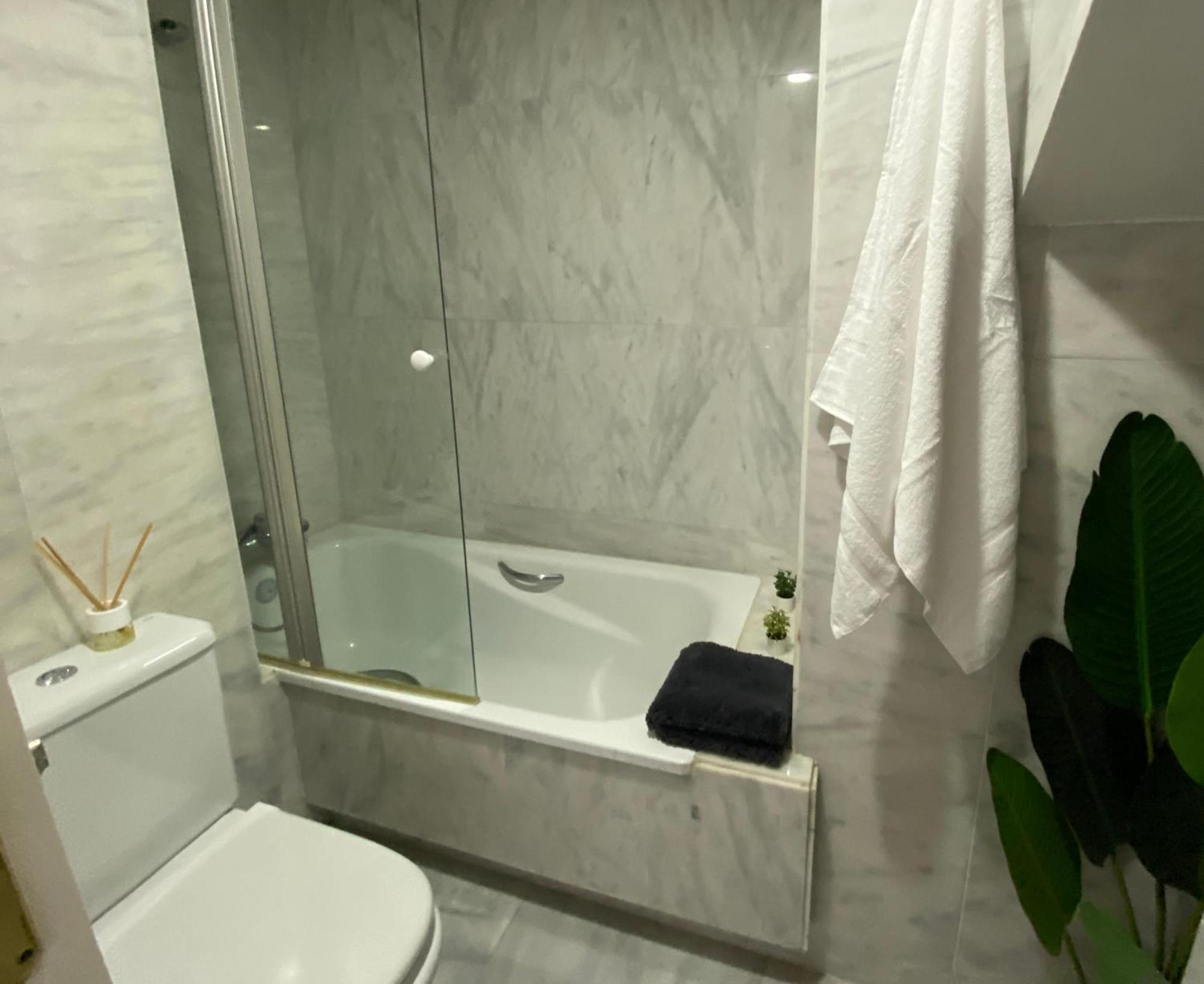 Duplex Con Piscina, Parking Y Golf Apartment Sitio de Calahonda Ngoại thất bức ảnh