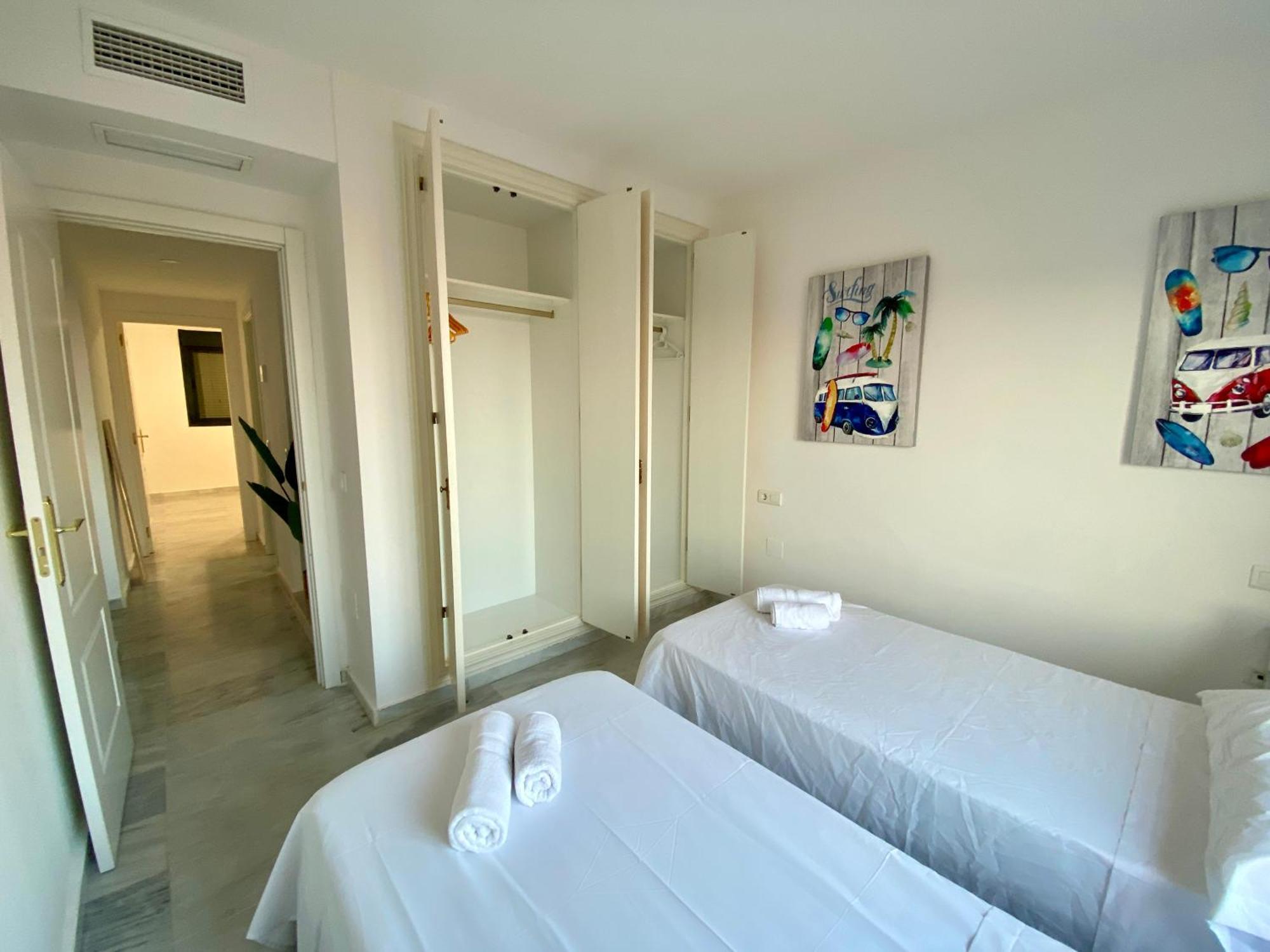 Duplex Con Piscina, Parking Y Golf Apartment Sitio de Calahonda Ngoại thất bức ảnh
