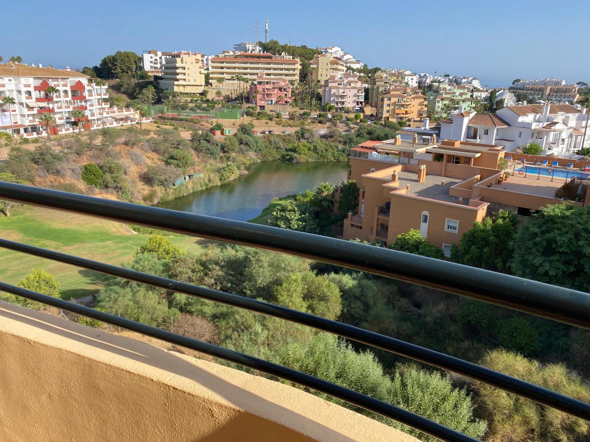 Duplex Con Piscina, Parking Y Golf Apartment Sitio de Calahonda Ngoại thất bức ảnh